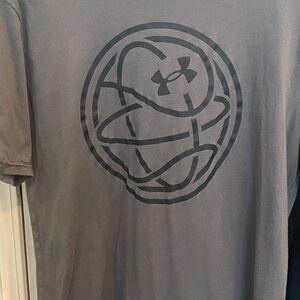 Under Armour Gray Short Sleeve Tee with Basketball Logo